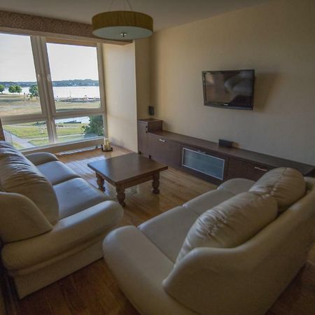 Cozy Apartment With A Wonderful Lake View Telšiai Kültér fotó