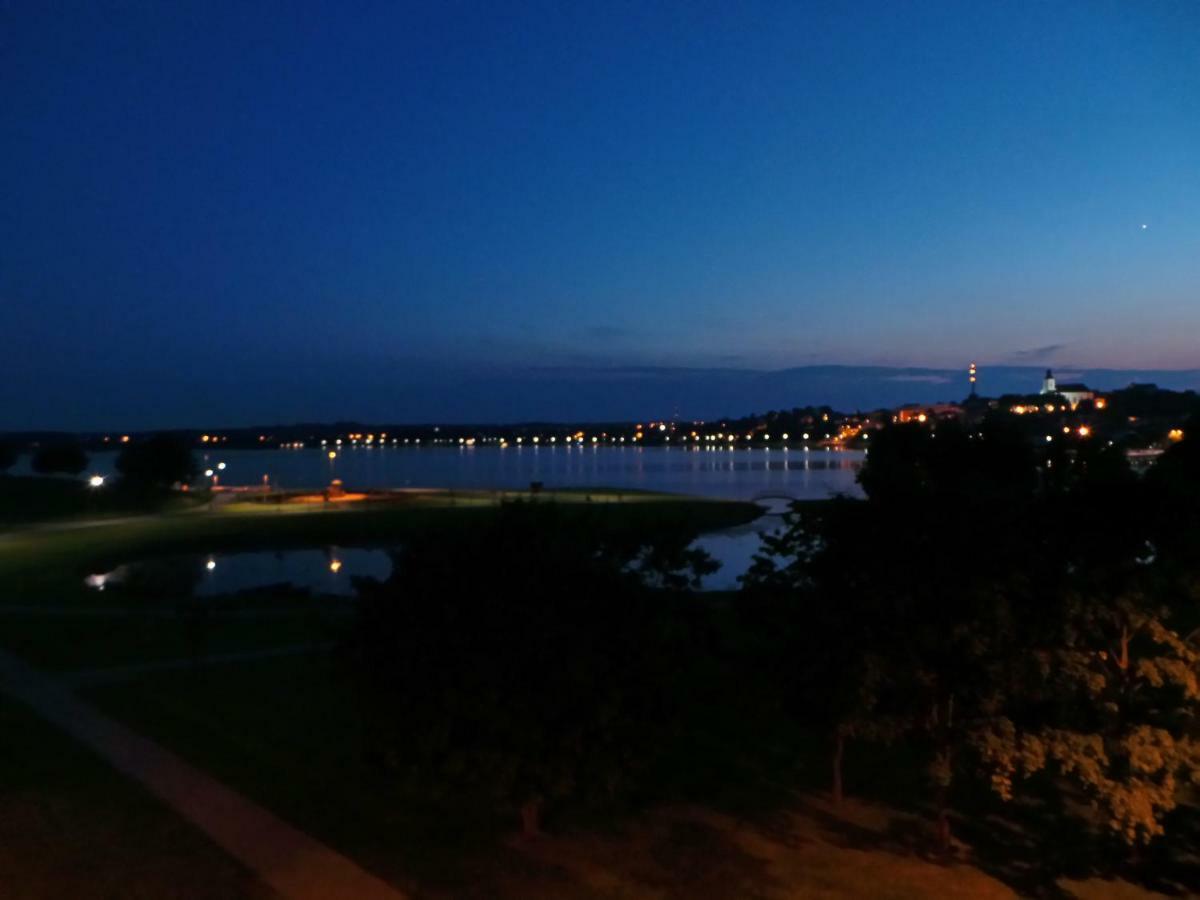 Cozy Apartment With A Wonderful Lake View Telšiai Kültér fotó
